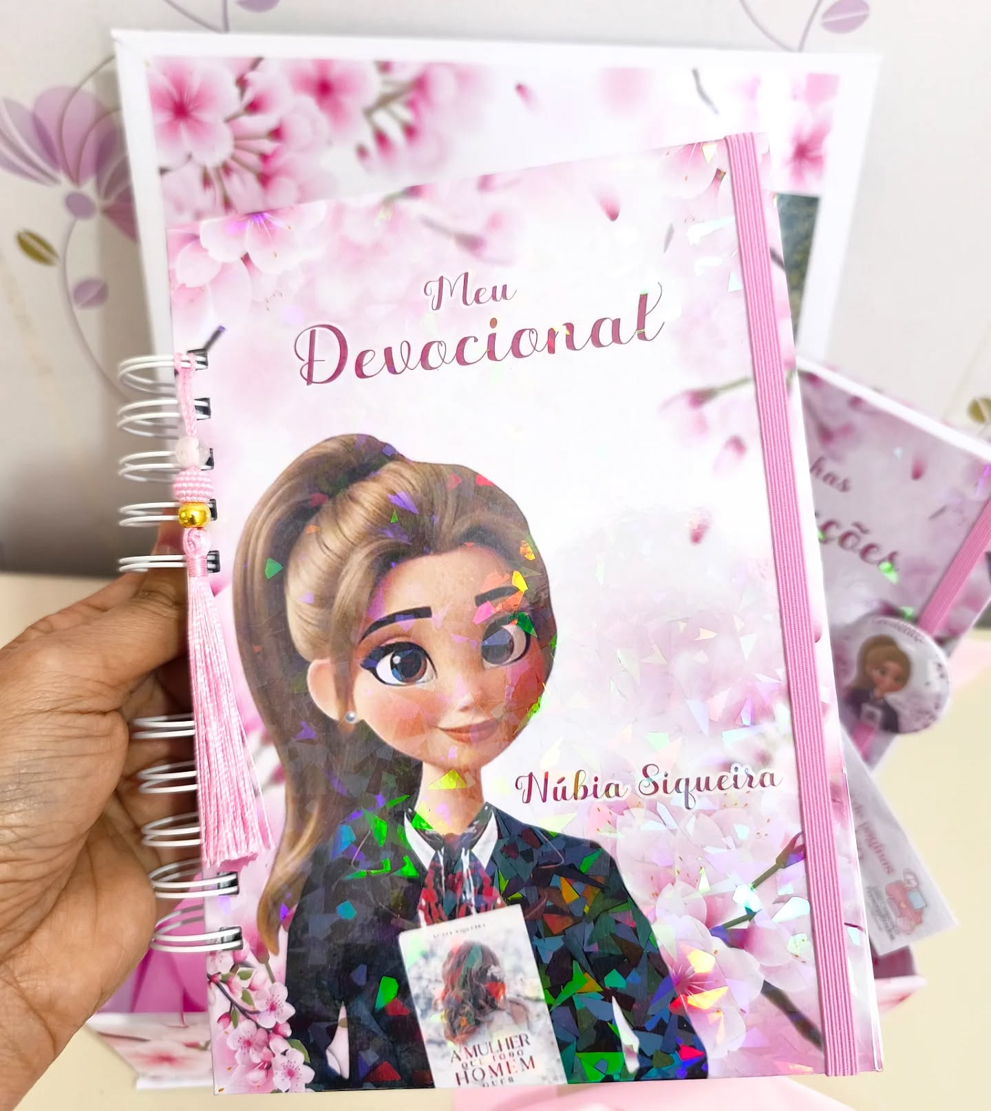 Caixa Personalizada com Caderno Minhas Meditações + Devocional + Bloquinho de anotações + Caneca + Marcador Magnético