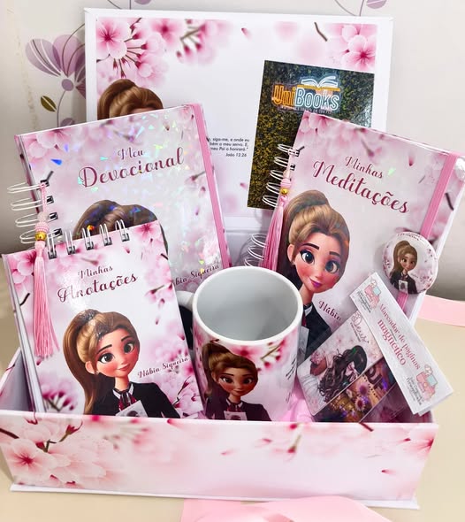 Caixa Personalizada com Caderno Minhas Meditações + Devocional + Bloquinho de anotações + Caneca + Marcador Magnético